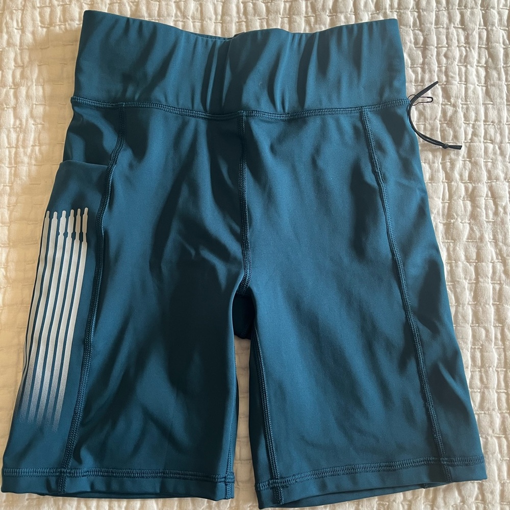 Savage fenty shorts size small
